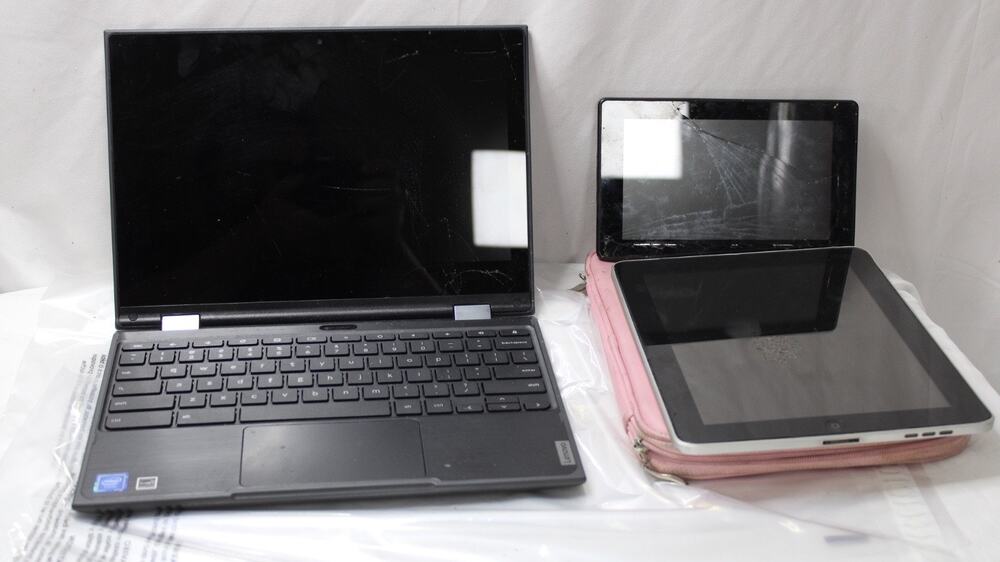 Salvage Lot Lenovo 300e Chromebook Nextbook Premium 7 Tablet Apple iPad Parts